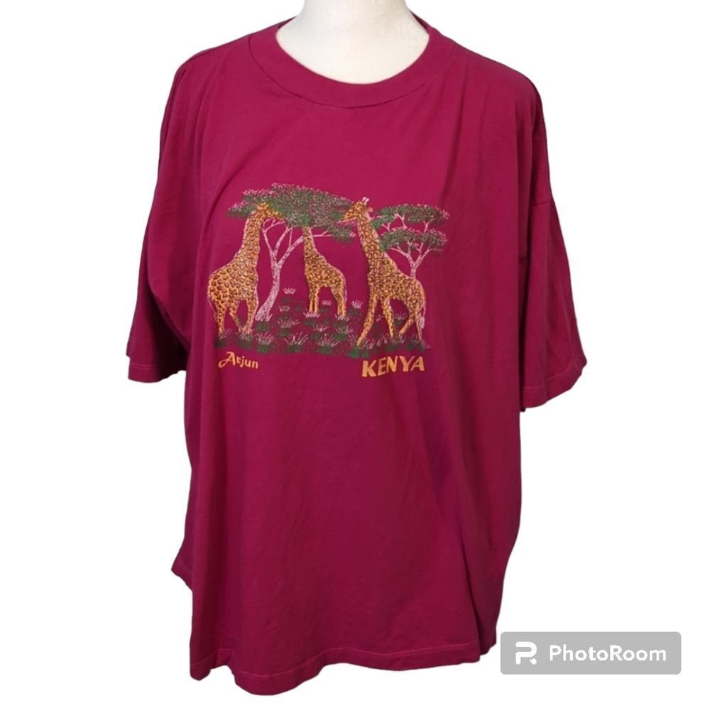 🩷 100% Cotton Vintage Magenta Kenya Giraffe🦒 T Shirt